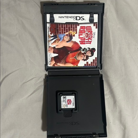 Wreck-It Ralph for Nintendo DS - Black - Picture 2 of 6